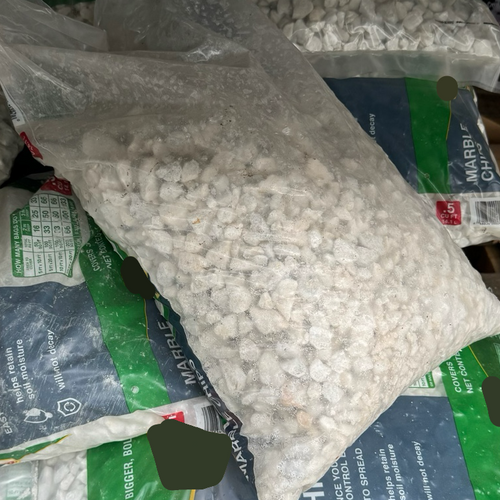 marble chips for potted plants White Marble Chips for Landscaping and Garden Beds